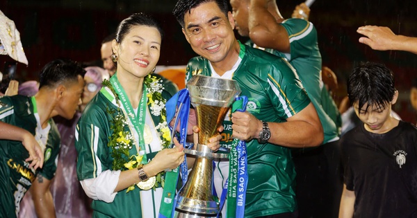 Nguyễn Việt Thắng và hai tấm vé V-League