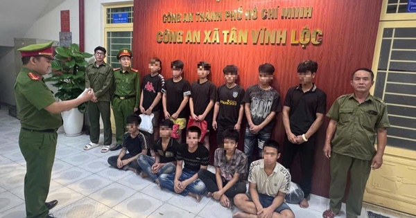 Mang cuốc đi hỗn chiến, 11 người bị Công an TPHCM khởi tố