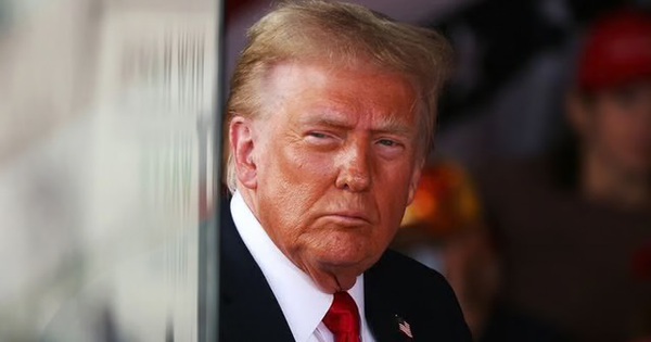 Ông Donald Trump công bố chiến dịch "hướng dẫn" tàu thuyền qua eo biển Hormuz
