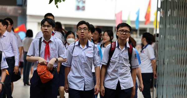 NÓNG: TPHCM công bố lượng đăng ký nguyện vọng 1 thi lớp 10, xem TẠI ĐÂY
