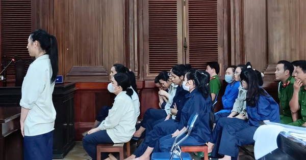 "Phù phép" thẻ tín dụng qua gian hàng ảo