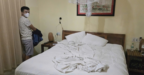 Kẻ mang tiền án lẻn vào phòng của khách lưu trú, thực hiện điều phi pháp