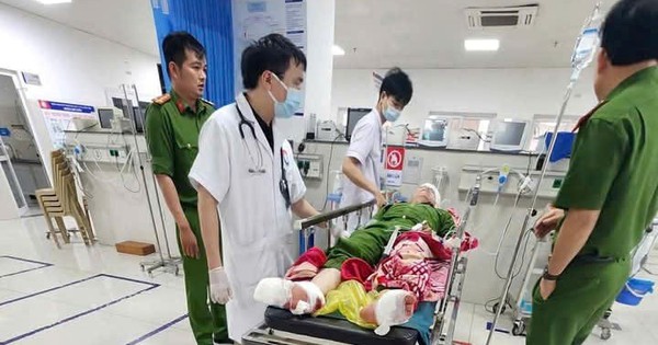 Mang rựa xông vào trụ sở, chém đại uý công an trọng thương