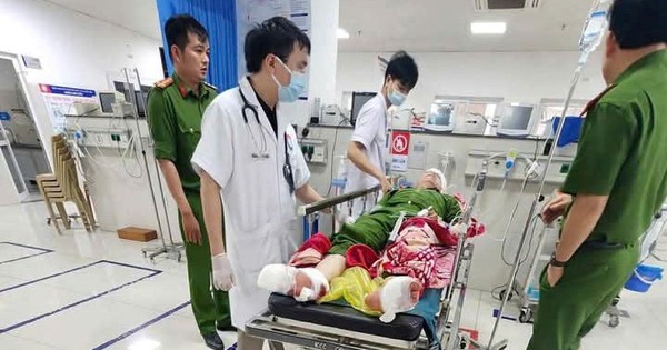Ca phẫu thuật xuyên đêm cứu đại úy bị tấn công ở trụ sở công an