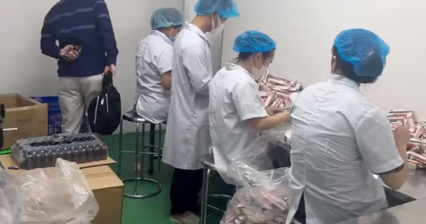 Triệt phá cơ sở quy mô lớn làm giả hơn 10.000 chai dung dịch vệ sinh phụ nữ
