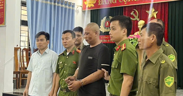 Không quen biết, nghi phạm vẫn xông vào trụ sở công an chém đại úy