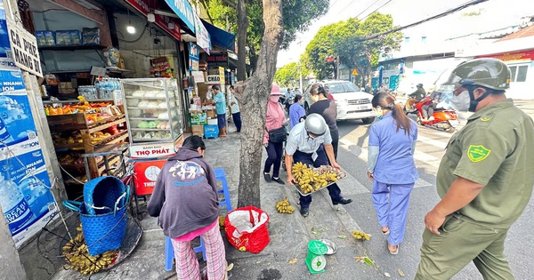Bất ngờ với hình ảnh trước cổng Bệnh viện Đa khoa Thủ Đức TPHCM