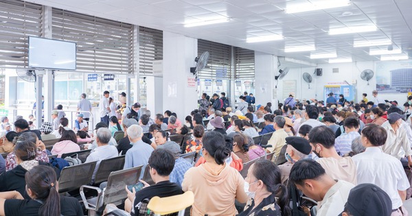 Lượng người bệnh đến Bệnh viện Chợ Rẫy cao chưa từng có