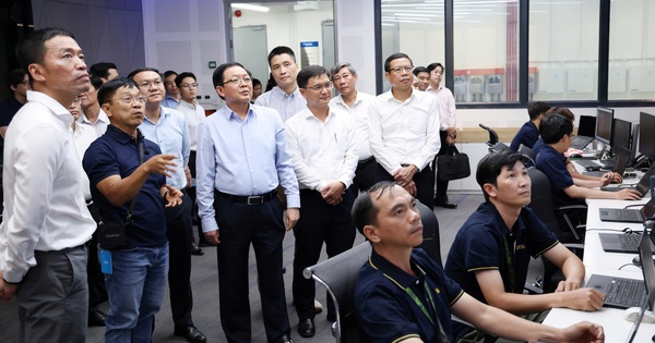 Phó Thủ tướng Hồ Quốc Dũng: Doanh nghiệp Việt phải làm chủ AI và công nghệ lõi