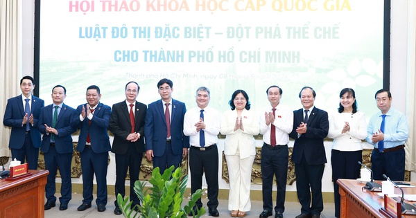 Cấp thiết chuyển từ "Nghị quyết thí điểm" sang đạo luật bền vững cho TPHCM