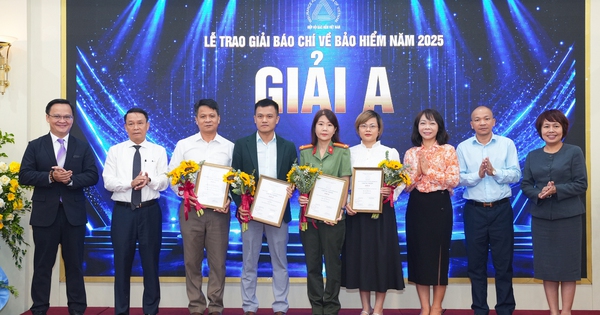 Trao Giải Báo chí viết về bảo hiểm năm 2025