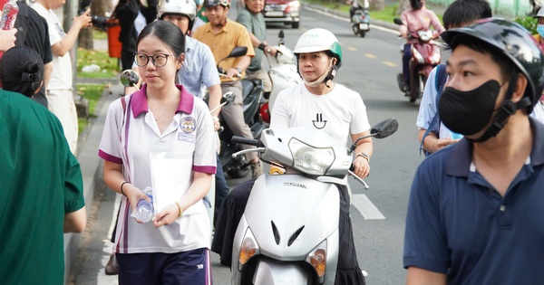 Hơn 1,2 triệu thí sinh thi tốt nghiệp THPT, bắt đầu với môn ngữ văn