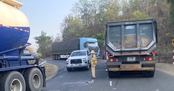 Khởi tố tài xế xe đầu kéo trong vụ tai nạn khiến 2 người chế