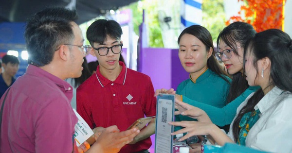 BIDV đồng hành cùng Ngày Tài chính số 2026, lan tỏa thanh to