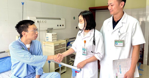 Gần 4 giờ giành giật sự sống cho trung tá công an bị đâm trọ