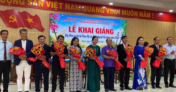Hội Sân khấu TP HCM gieo mầm đờn ca tài tử từ cơ sở