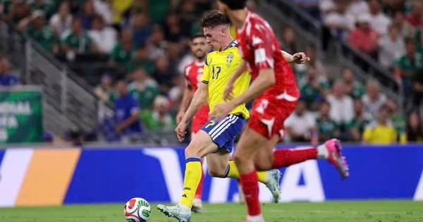 Thụy Điển thị uy sức mạnh, tiếp tục bất bại trận mở màn World Cup