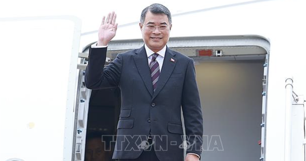Thủ tướng Lê Minh Hưng lên đường công tác tại Nga