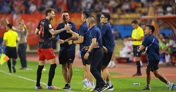 Ninh Bình FC bất ngờ chia tay trợ lý cũ của HLV Park Hang-seo