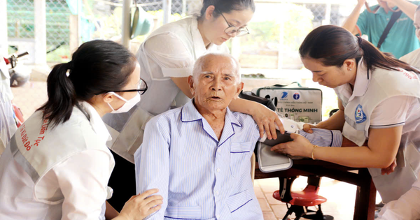 Lãnh đạo TPHCM yêu cầu khám sức khỏe toàn dân không chạy theo thành tích