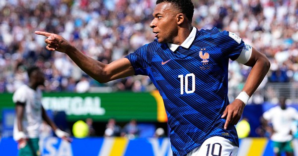 Mbappe lập cú đúp, tuyển Pháp vượt qua Senegal sau hiệp một đầy khó nhọc