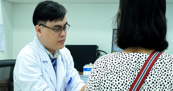 Sống phóng khoáng, người phụ nữ mắc bệnh “khó nói”