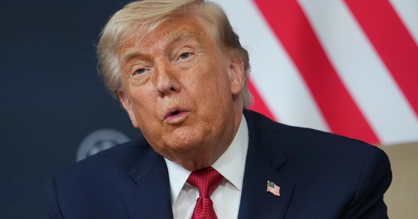 Ông Donald Trump tuyên bố "không chi dù chỉ 10 xu" để tái thiết Iran