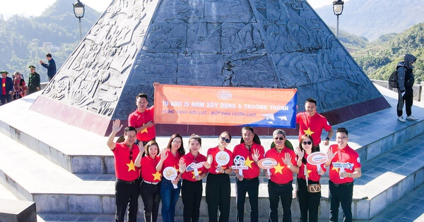 Hành trình những lá cờ tổ quốc nơi biên cương