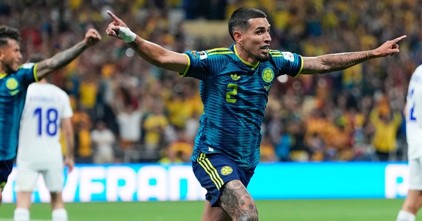 Uzbekistan có bàn lịch sử, nỗ lực bất thành trước Colombia ở World Cup