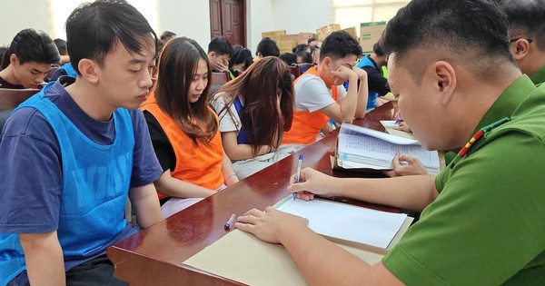 Khi giấc mơ trở thành món hàng