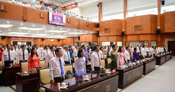 HĐND TPHCM khai mạc kỳ họp thứ 3: Xem xét, quyết định 53 nội dung quan trọng