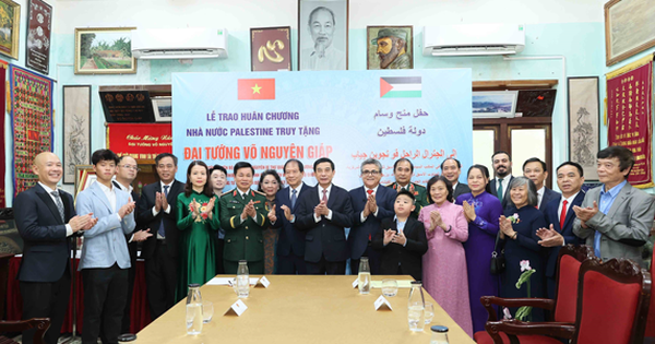 Trao Huân chương của Nhà nước Palestine truy tặng Đại tướng Võ Nguyên Giáp