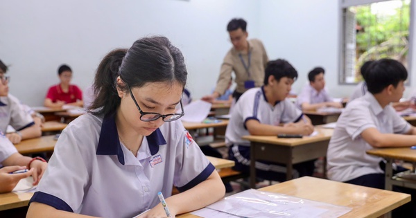 Thí sinh TP HCM thi lớp 10 môn toán, đón xem gợi ý giải đề