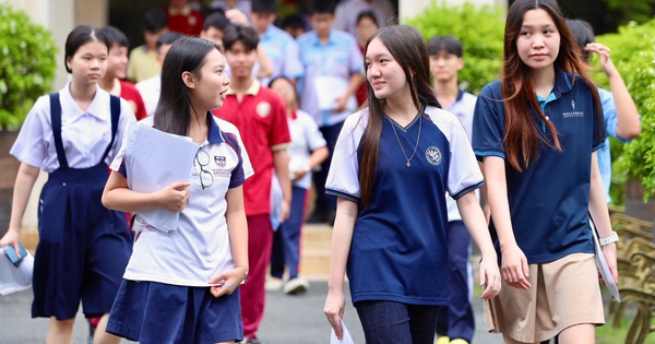 Thi lớp 10 ở TPHCM: Chi tiết đề thi môn toán và gợi ý giải đề