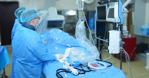 Đưa công nghệ tiên tiến nhất thế giới vào điều trị tim mạch
