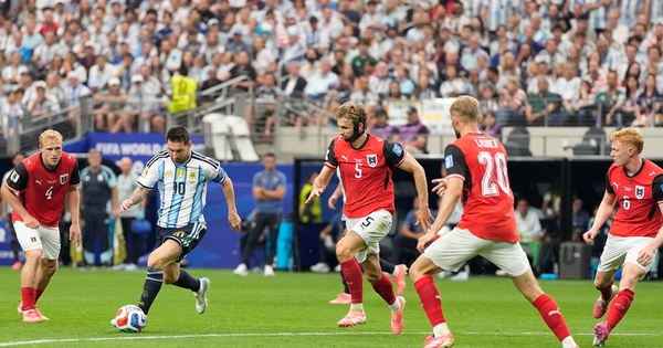 Lionel Messi viết lại lịch sử World Cup