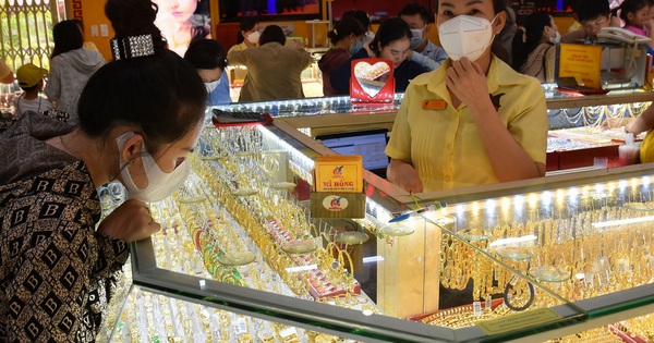 Giá vàng hôm nay 23-6: Bật tăng trở lại