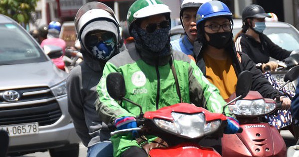 Vì sao chưa đưa tài xế xe công nghệ, shipper vào diện đóng bảo hiểm bắt buộc?