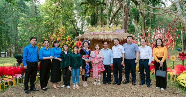 Từ miền núi phía Bắc đến vườn cây Cao su Đồng Nai: Hành trình đổi đời của nữ công nhân