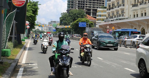 Giữa mùa mưa, nắng nóng bao trùm cả nước