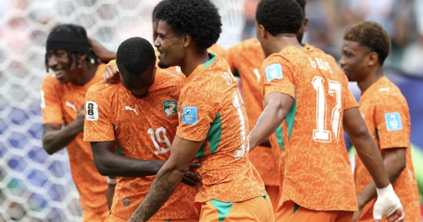 Nicolas Pepe lập cú đúp, Bờ Biển Ngà lần đầu vượt vòng bảng World Cup