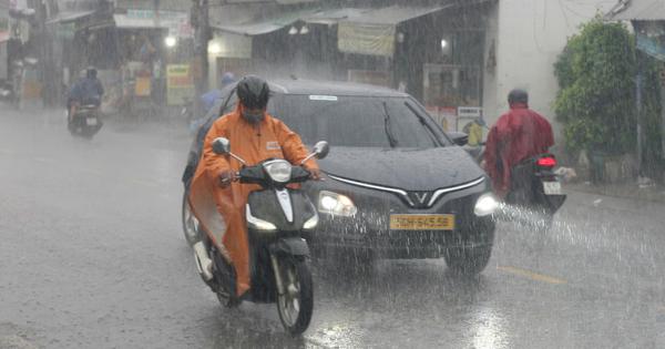 Dự báo thời tiết hôm nay, 26-6 tại TPHCM và Nam Bộ: Mưa dông tăng, độ bao phủ lớn