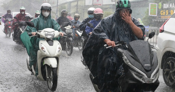 Dự báo thời tiết hôm nay, 3-6: TPHCM và Nam Bộ có mưa rất to