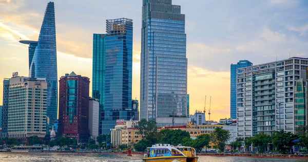 Xây dựng và phát triển TP HCM trong kỷ nguyên mới: Trúng đột phá, sát dân sinh