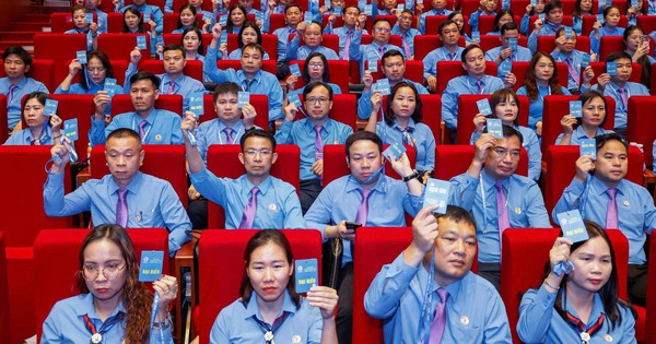 Xây dựng Công đoàn vững mạnh toàn diện
