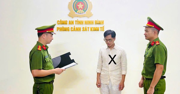 Khởi tố thanh niên bán hàng giả nhãn hiệu giày thể thao "Bull Sneaker"