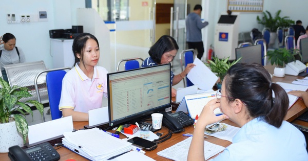 Huế rút ngắn thời gian giải quyết hồ sơ nhờ chính quyền địa phương 2 cấp và công nghệ số