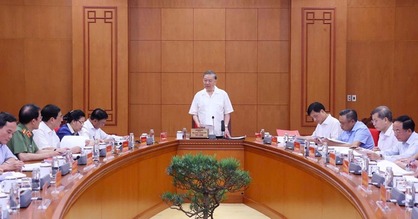 Xã hội hiện đại, giàu bản sắc văn hóa