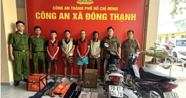 Công an TPHCM bắt 2 người trộm két sắt chứa vàng