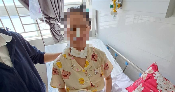 Hành trình hồi sinh cô gái 19 tuổi mắc bệnh lạ
